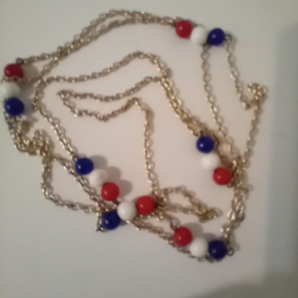 VTG Necklace Acrylic Bead Station Chain Endless 54" Red White Blue Patriotic - Picture 4 of 4